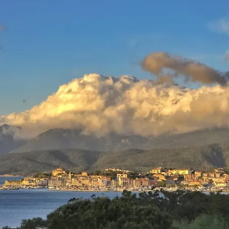 T3 Avec Vue Panoramique Sur La Mer, Terrasse, Piscine Et A Seulement 300m De La De La Roya Saint-Florent