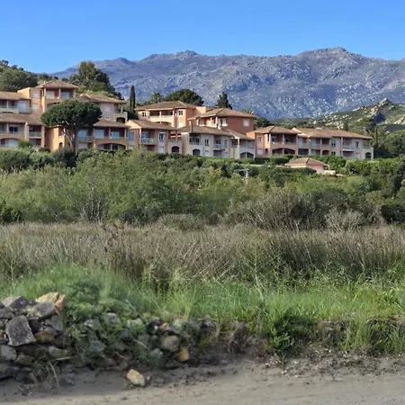 T3 Avec Terrasse Et Vue Panoramique Sur Le Golfe De Saint-florent, A 300m De La De La Roya Apartment