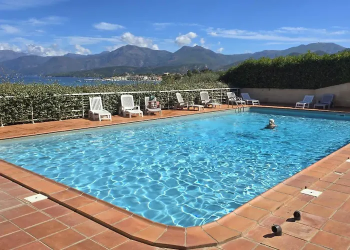 Apartmán T3 Avec Vue Panoramique Sur La Mer, Terrasse, Piscine Et A Seulement 300m De La De La Roya *